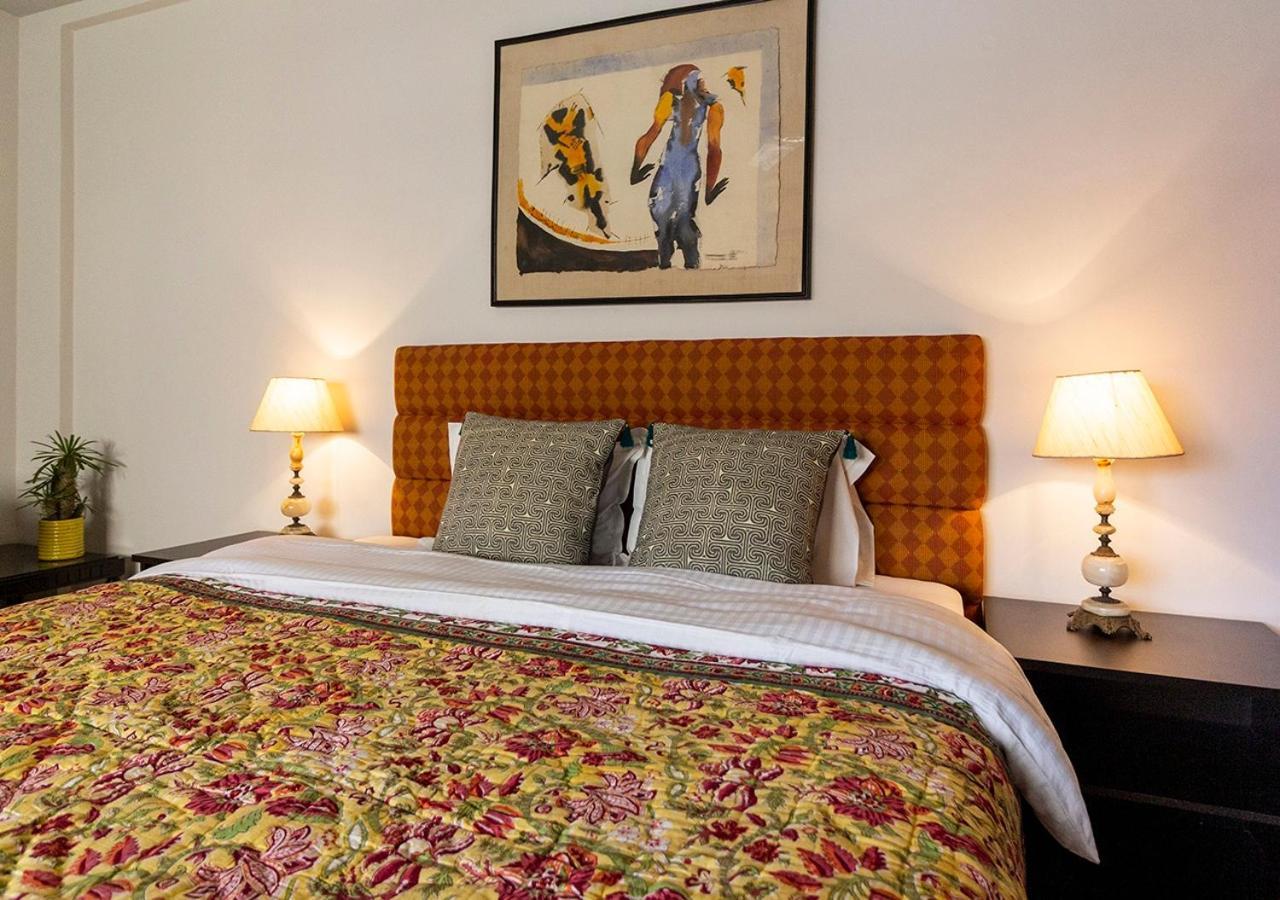 Neelam Bed & Breakfast Колката Екстер'єр фото
