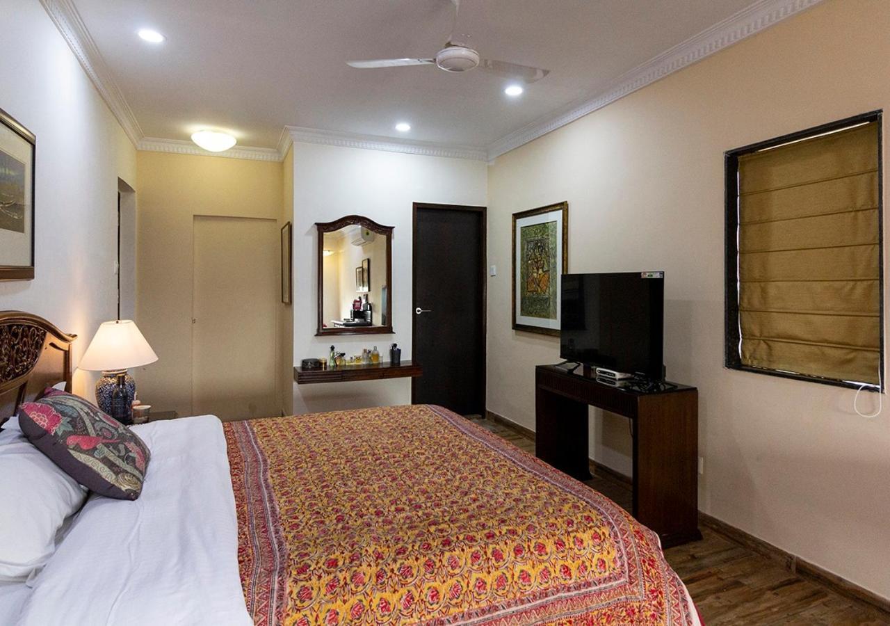 Neelam Bed & Breakfast Колката Екстер'єр фото