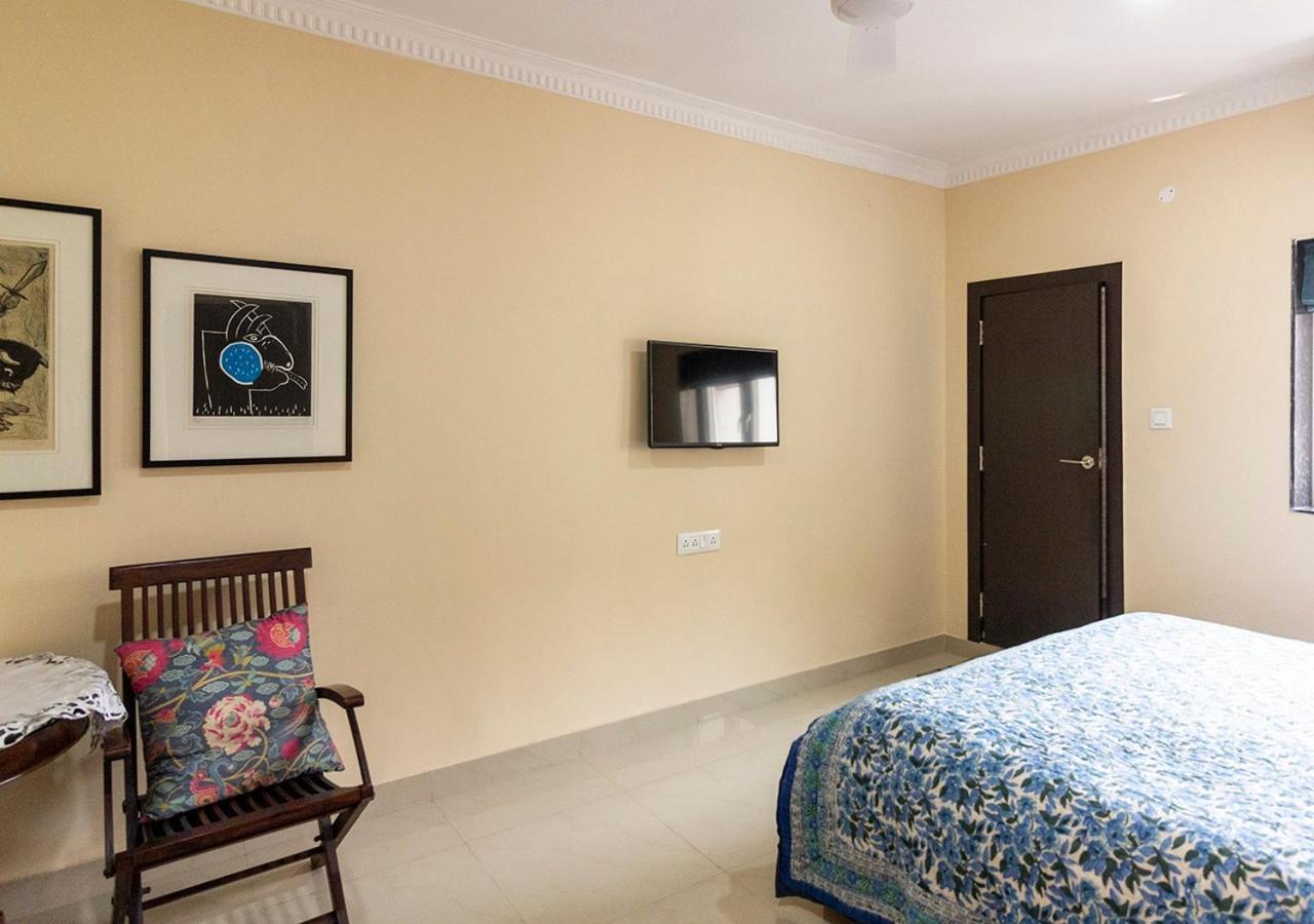 Neelam Bed & Breakfast Колката Екстер'єр фото